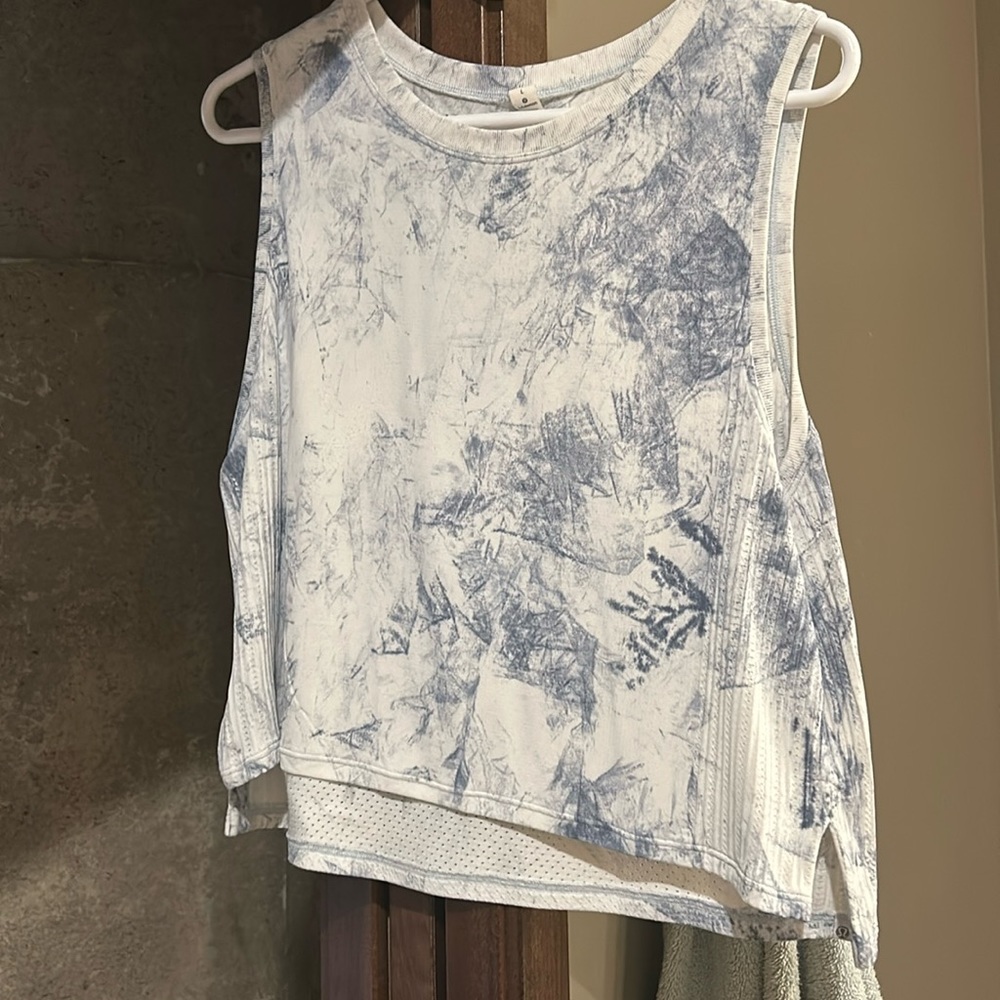 Lululemon Tank Top size Large